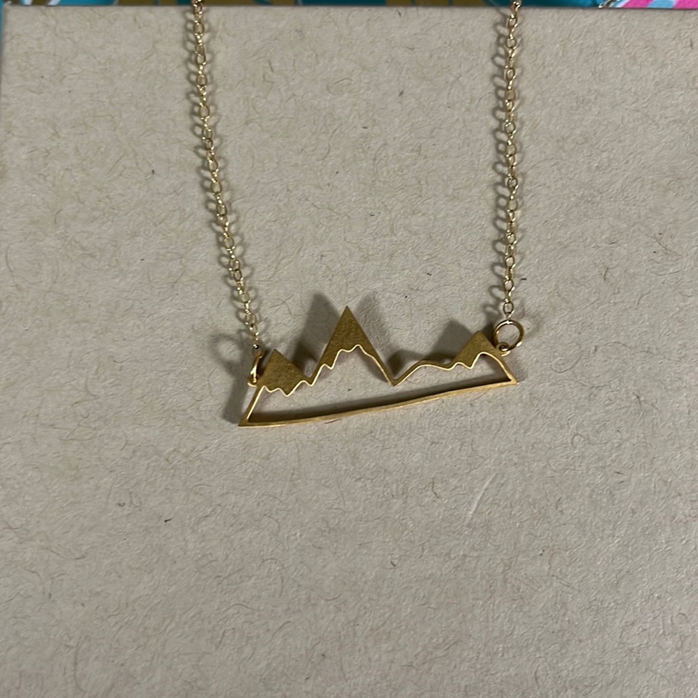 Dogeared Marion McKee gold mountain range necklace 20 inches